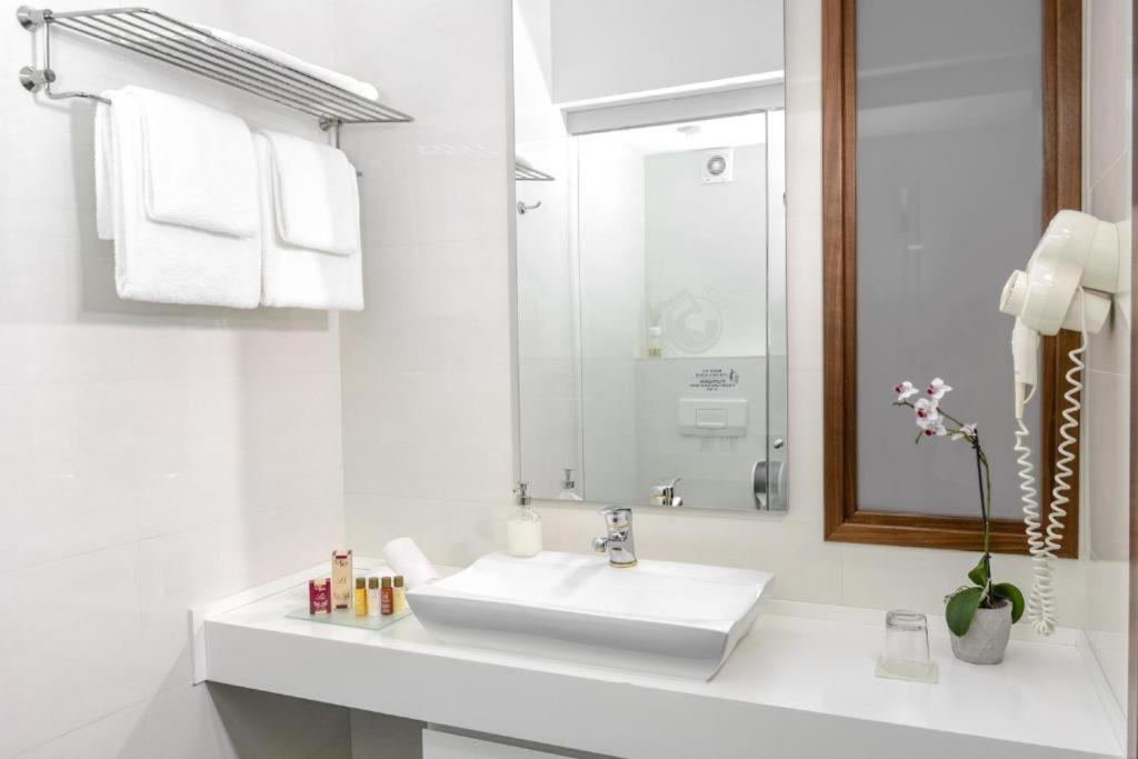 City5 Rooms & Suites By Lsa Skopje Luaran gambar