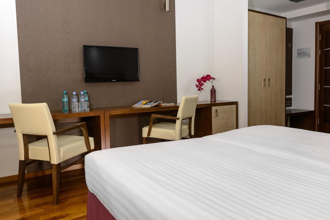 City5 Rooms & Suites By Lsa Skopje Luaran gambar
