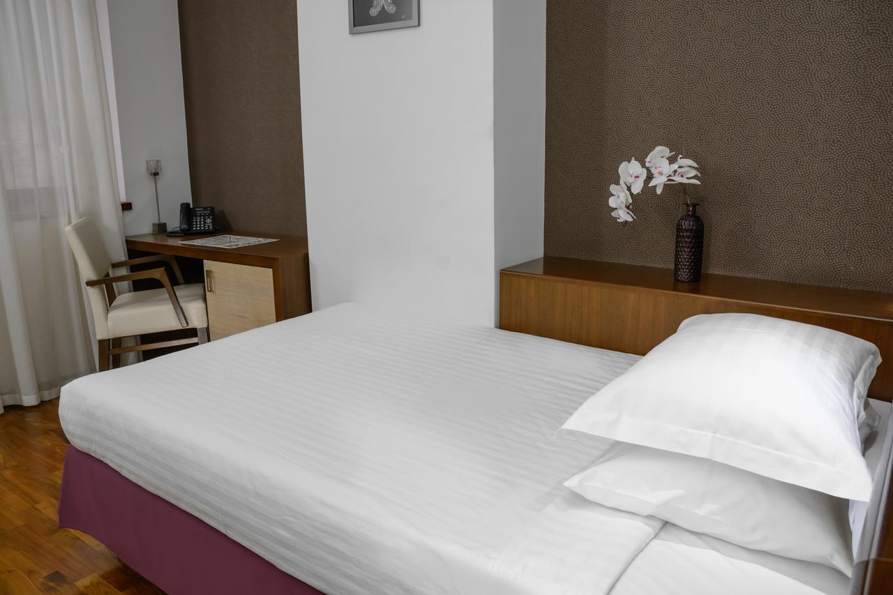 City5 Rooms & Suites By Lsa Skopje Luaran gambar